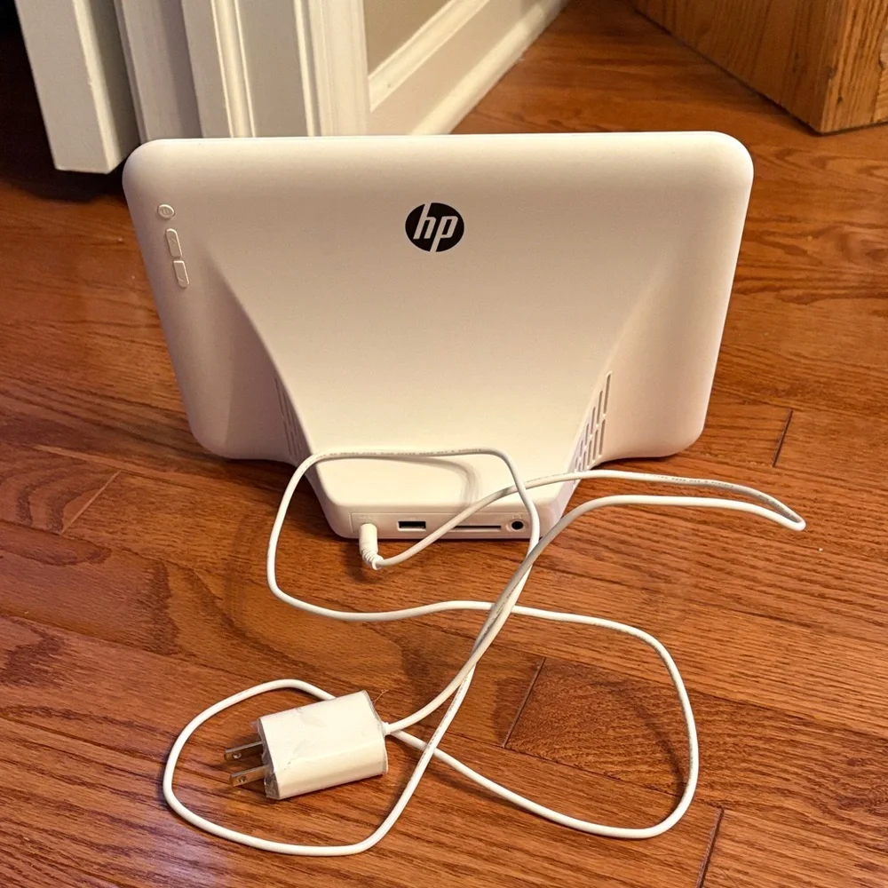 HP DF1050TW Digital Photo Frame 10.1”